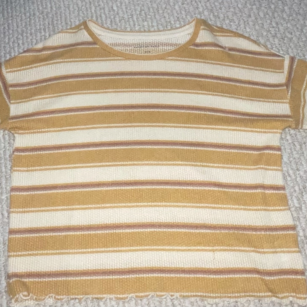 American Eagle sweater t shirt